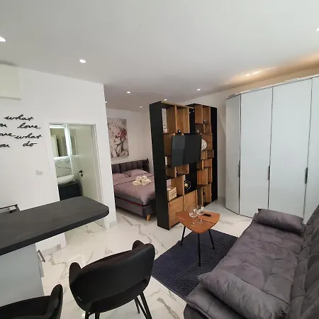 Lavin Apartmán Malinska